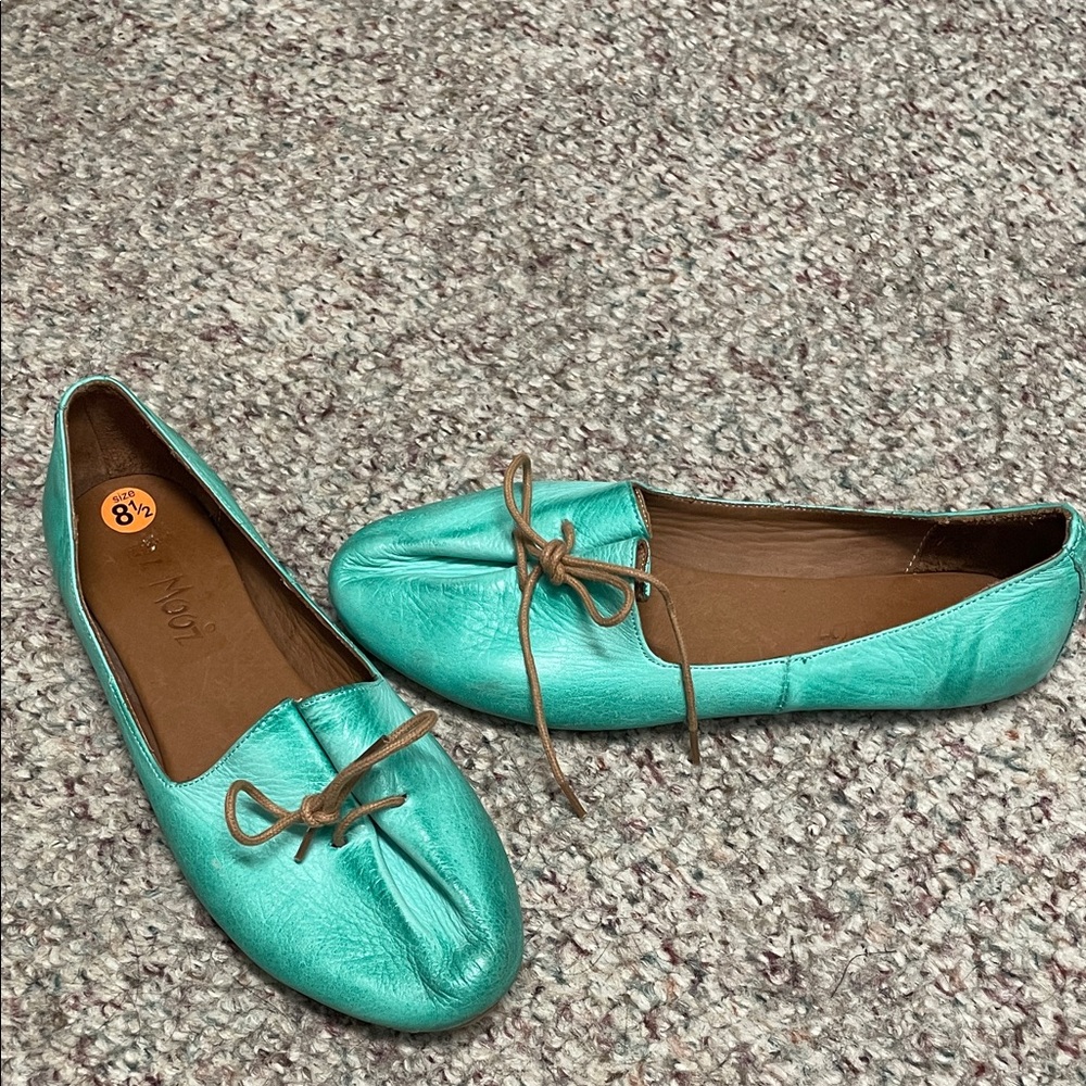 Miz mooz Stylish Turquoise Leather Flats with tie bow toe